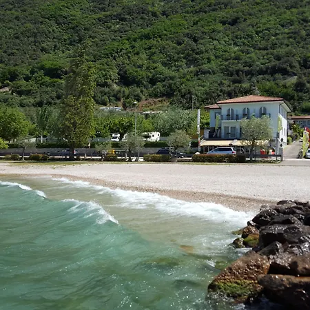 Albergo Ristorante Pizzeria San Remo-2